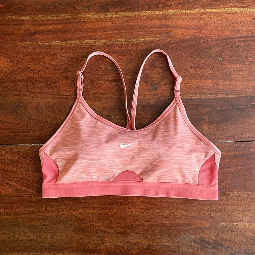 Nike Women’s Size M Dri-FIT Indy Padded Sports Bra in Canyon Rust